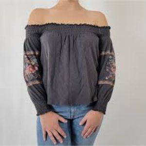 EUC American Eagle 100% Cotton Gray Off-the-Shoulder Top